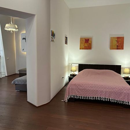 Modern Apartments In A Historical Place On Gorodotskaya Lviv Exterior foto